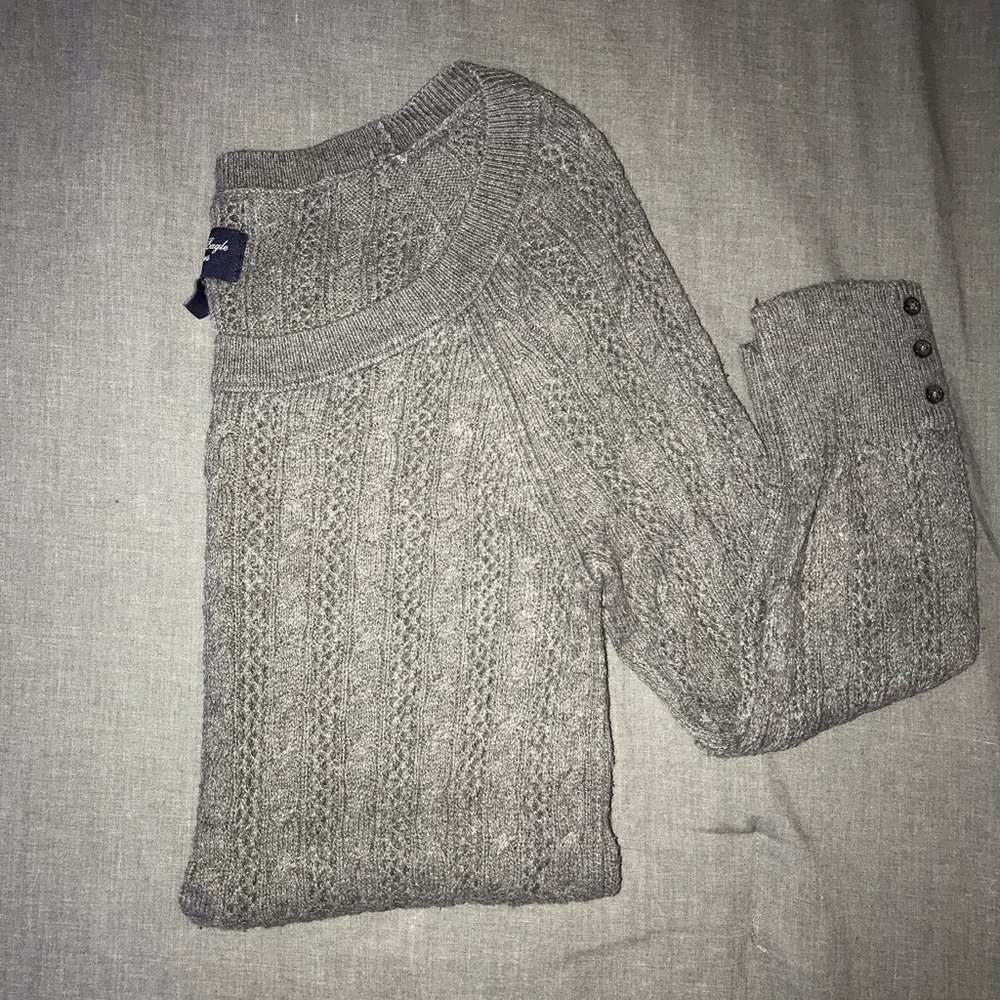 American Eagle 3/4 Sleeve Sweater